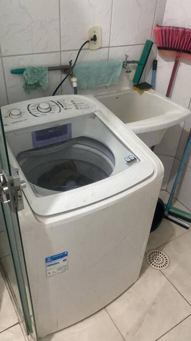 Apartamento Em .bem Localizado. *
